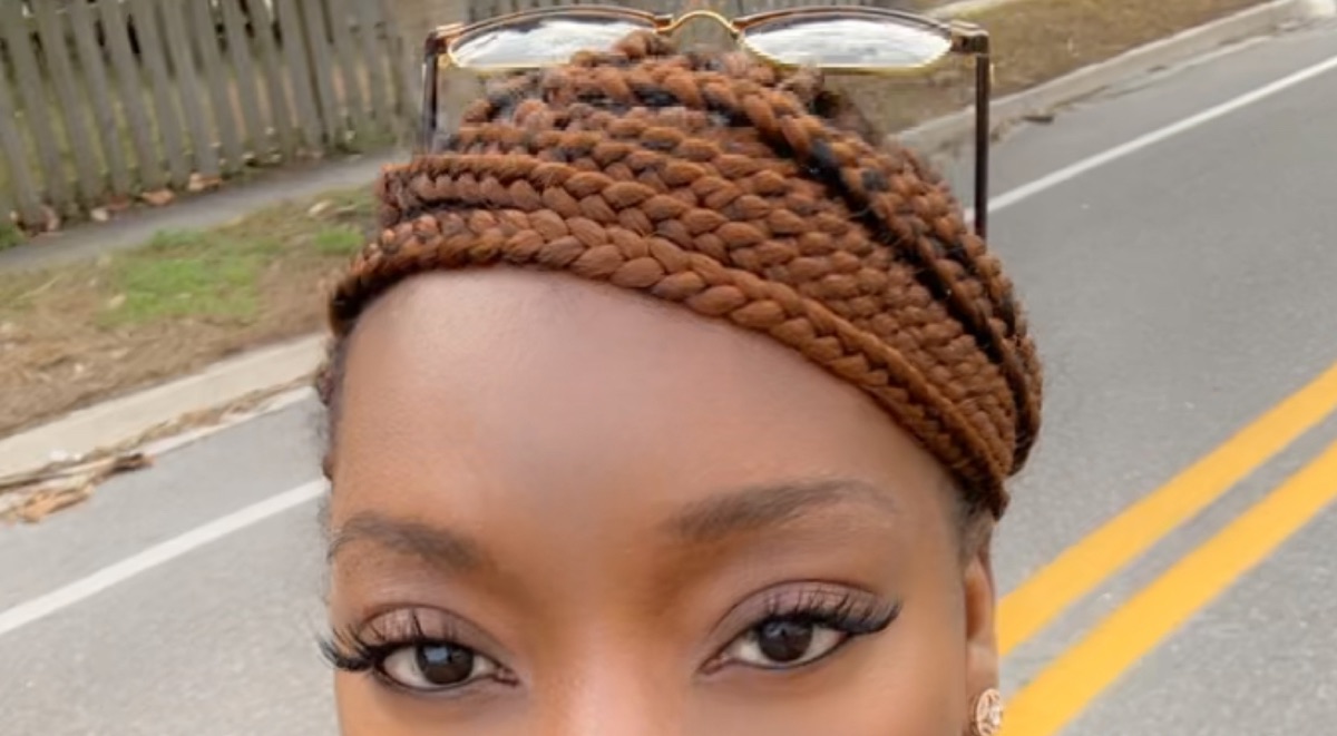 Beautifully shaped eyebrows after threading at CS Salon in Decatur, GA